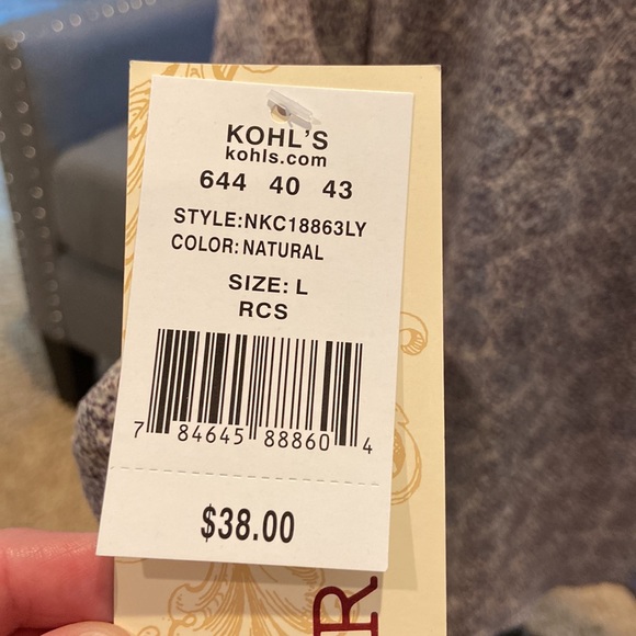 Rewind top, brand new with tags! - Picture 4 of 5